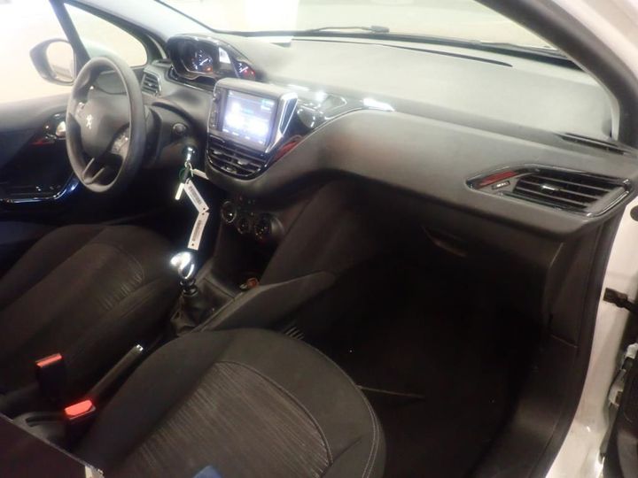 Photo 5 VIN: VF3CCYHYSJW080502 - PEUGEOT 208 5P AFFAIRE (2 SEATS) 