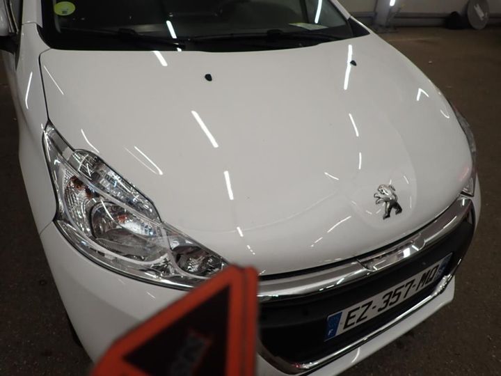 Photo 19 VIN: VF3CCYHYSJW083753 - PEUGEOT 208 AFFAIRE 