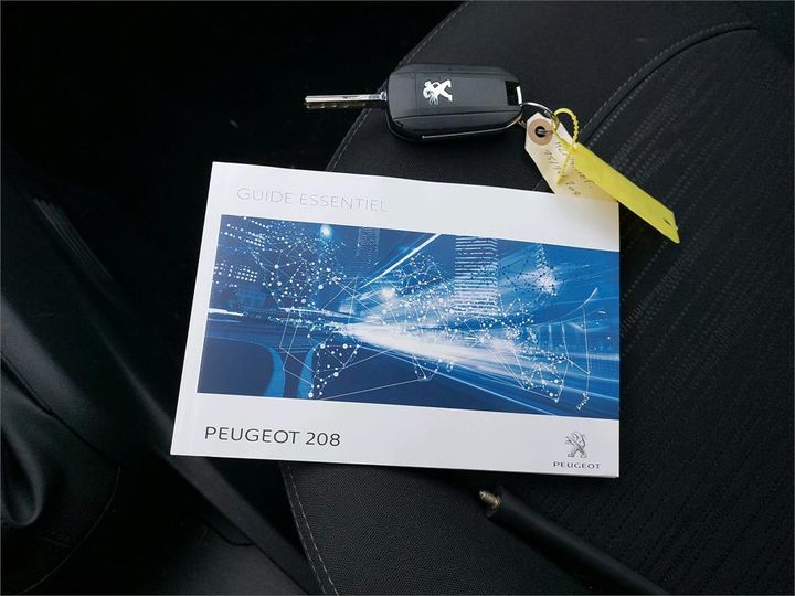 Photo 9 VIN: VF3CCYHYSJW098062 - PEUGEOT 208 AFFAIRE 