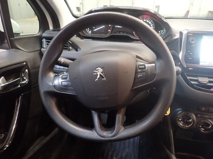 Photo 10 VIN: VF3CCYHYSJW123061 - PEUGEOT 208 5P AFFAIRE (2 SEATS) 