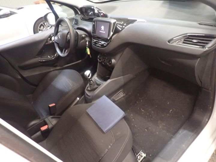 Photo 5 VIN: VF3CCYHYSJW123061 - PEUGEOT 208 5P AFFAIRE (2 SEATS) 