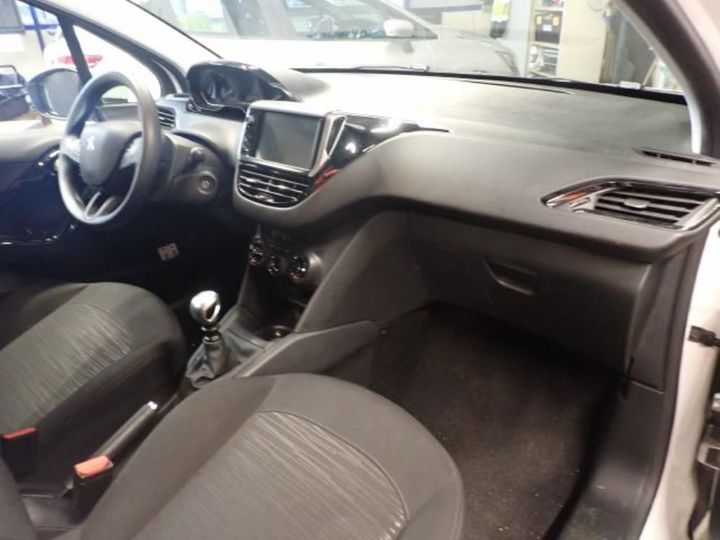 Photo 5 VIN: VF3CCYHYSJW139641 - PEUGEOT 208 5P AFFAIRE (2 SEATS) 