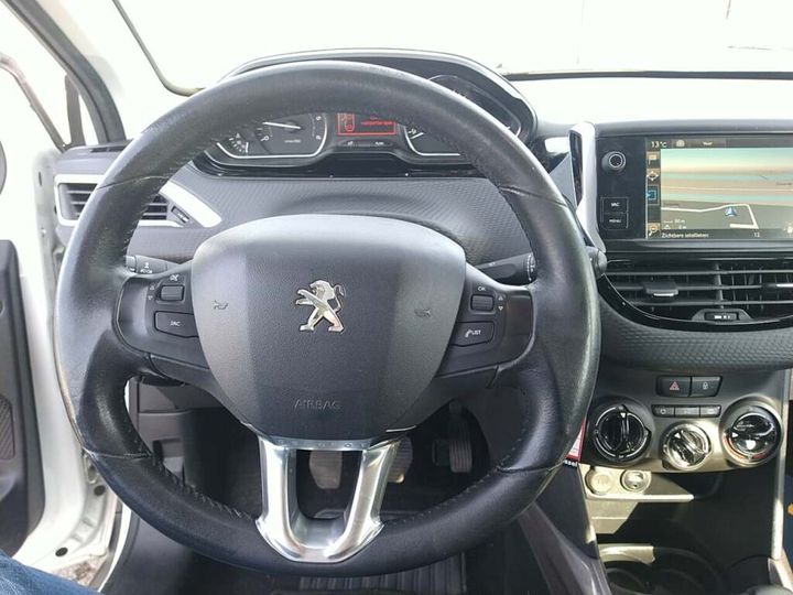 Photo 12 VIN: VF3CUBHW6FY116727 - PEUGEOT 2008 