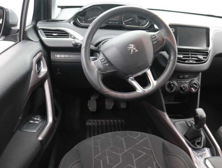 Photo 9 VIN: VF3CUBHW6GY020815 - PEUGEOT 2008 &#3913 