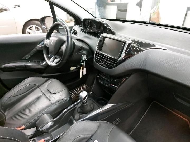 Photo 3 VIN: VF3CUBHXMGY070567 - PEUGEOT 2008 