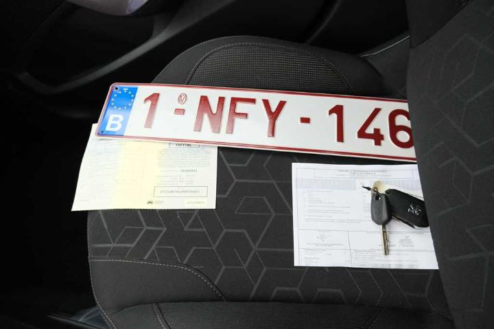 Photo 4 VIN: VF3CUBHY6GY005755 - PEUGEOT 2008 &#3913 