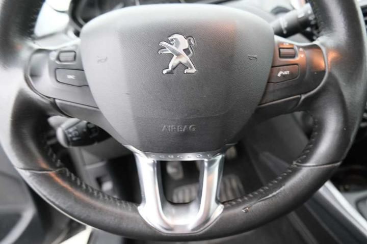 Photo 33 VIN: VF3CUBHY6GY143786 - PEUGEOT 2008 FL&#3916 