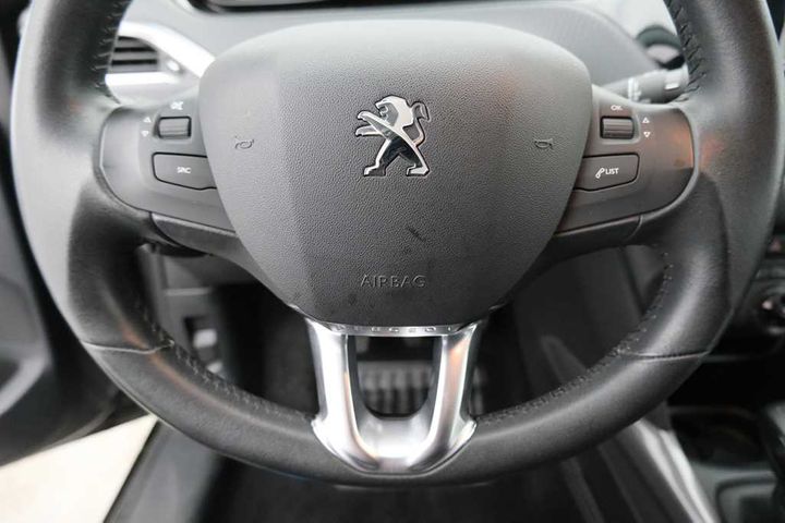 Photo 17 VIN: VF3CUBHY6HY005798 - PEUGEOT 2008 FL&#3916 