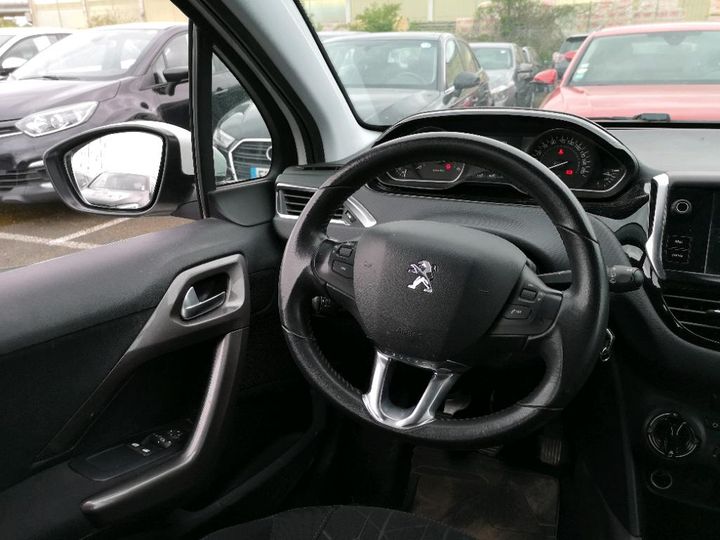 Photo 5 VIN: VF3CUBHYKGY065575 - PEUGEOT 2008 