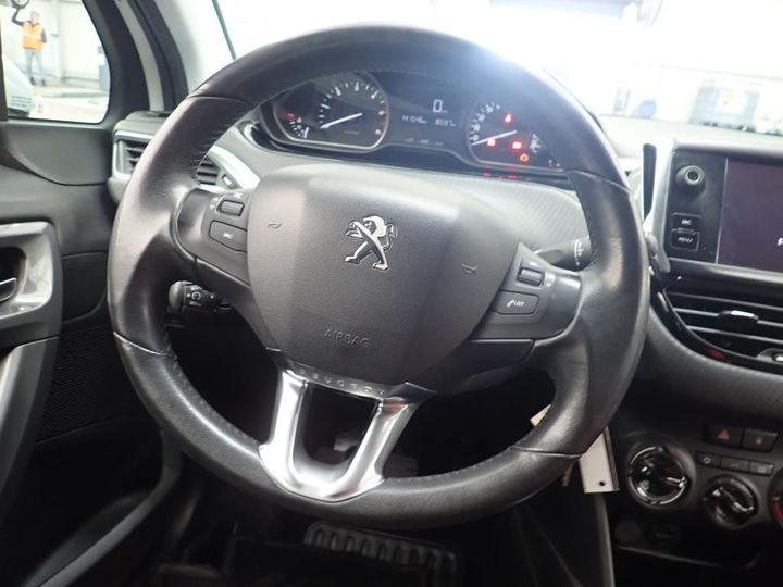 Photo 9 VIN: VF3CUBHYKGY174552 - PEUGEOT 2008 