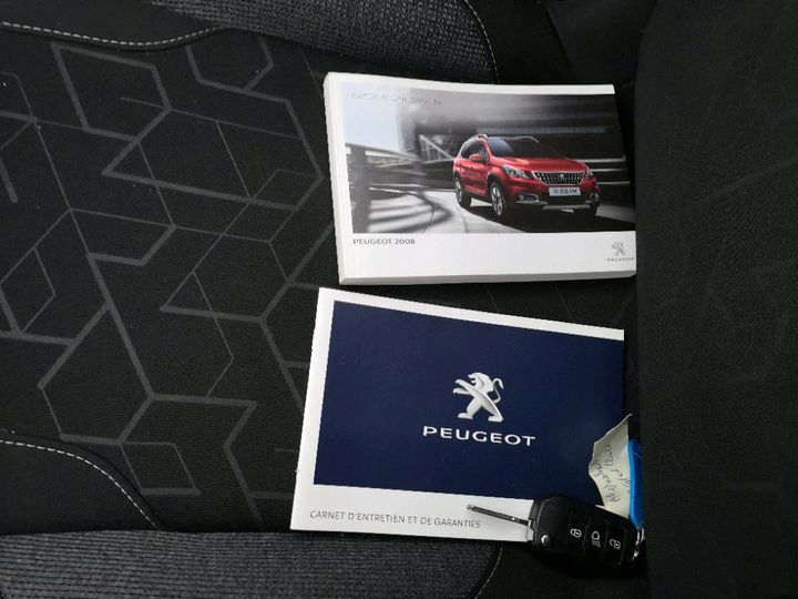 Photo 9 VIN: VF3CUBHYKGY192112 - PEUGEOT 2008 