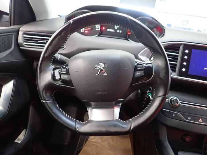 Photo 22 VIN: VF3LBBHYBGS276890 - PEUGEOT 308 5P AFFAIRE (2 SEATS) 