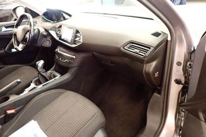 Photo 5 VIN: VF3LBBHYBJS173889 - PEUGEOT 308 5P AFFAIRE (2 SEATS) 