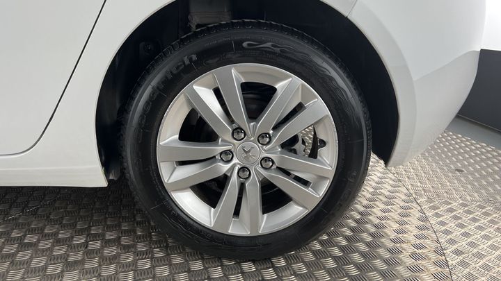 Photo 19 VIN: VF3LBBHZ3FS143739 - PEUGEOT 308 