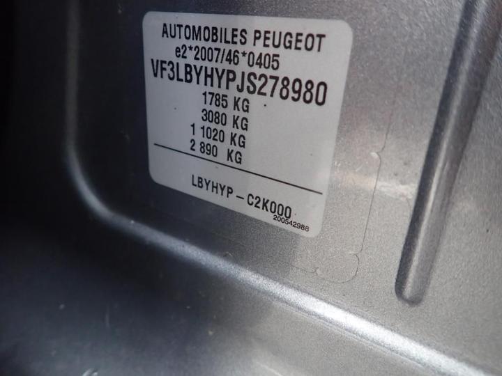 Photo 12 VIN: VF3LBYHYPJS278980 - PEUGEOT 308 5P AFFAIRE (2 SEATS) 