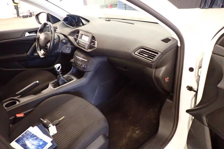 Photo 5 VIN: VF3LBYHYPJS396749 - PEUGEOT 308 5P AFFAIRE (2 SEATS) 