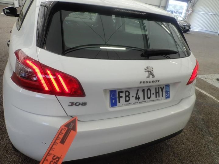 Photo 31 VIN: VF3LBYHYPJS421771 - PEUGEOT 308 AFFAIRE 