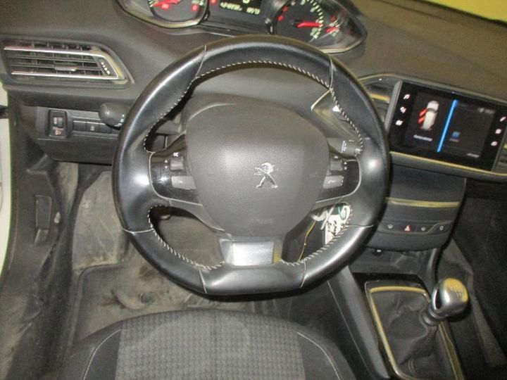 Photo 5 VIN: VF3LBYHYPJS481899 - PEUGEOT 308 