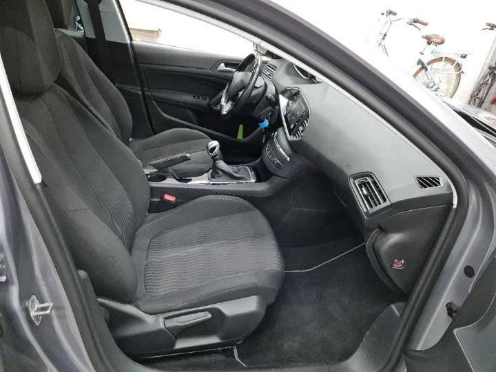 Photo 3 VIN: VF3LCBHXHHS070227 - PEUGEOT 308 SW 