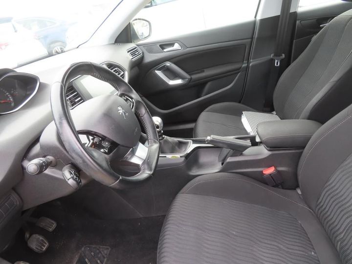 Photo 17 VIN: VF3LCBHZ3HS060563 - PEUGEOT 308 