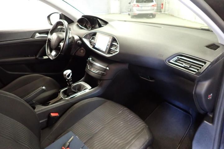 Photo 30 VIN: VF3LCBHZHHS147723 - PEUGEOT 308 SW 