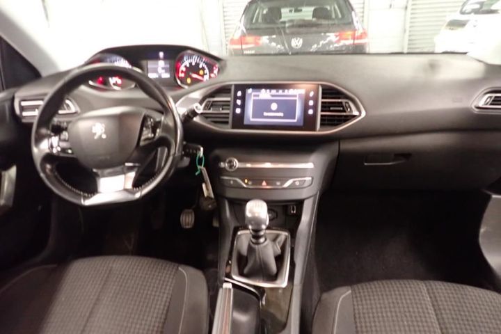 Photo 6 VIN: VF3LCBHZHHS370742 - PEUGEOT 308 SW 