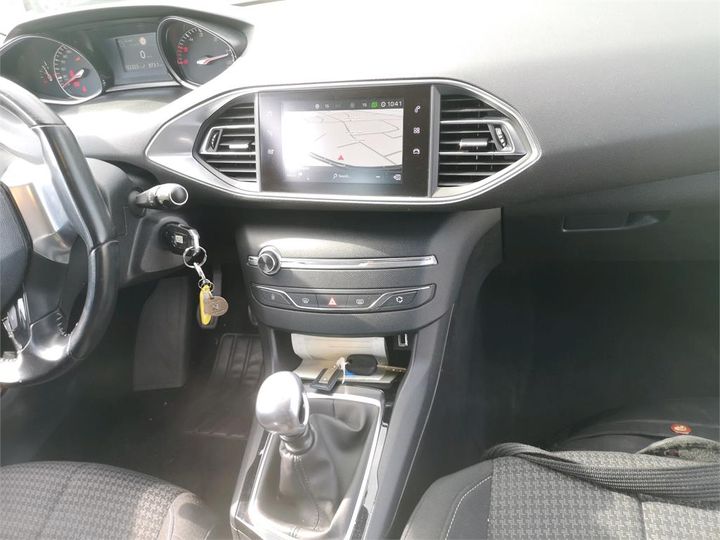 Photo 12 VIN: VF3LCBHZHJS051313 - PEUGEOT 308 SW 