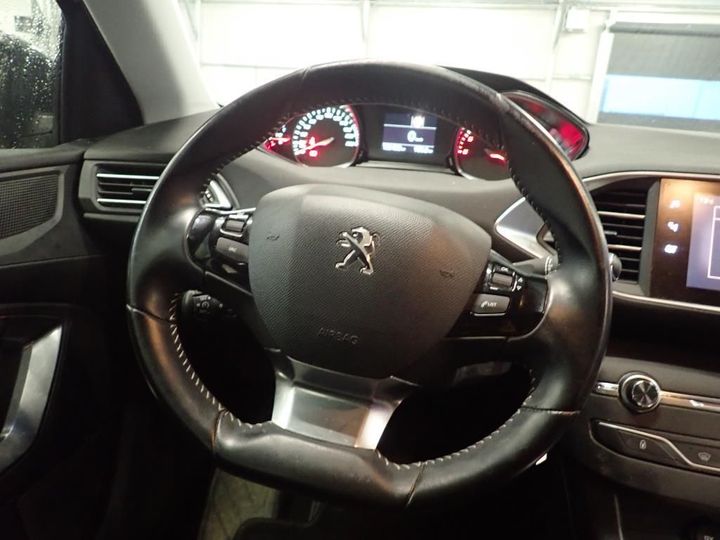 Photo 8 VIN: VF3LCBHZHJS185364 - PEUGEOT 308 SW 