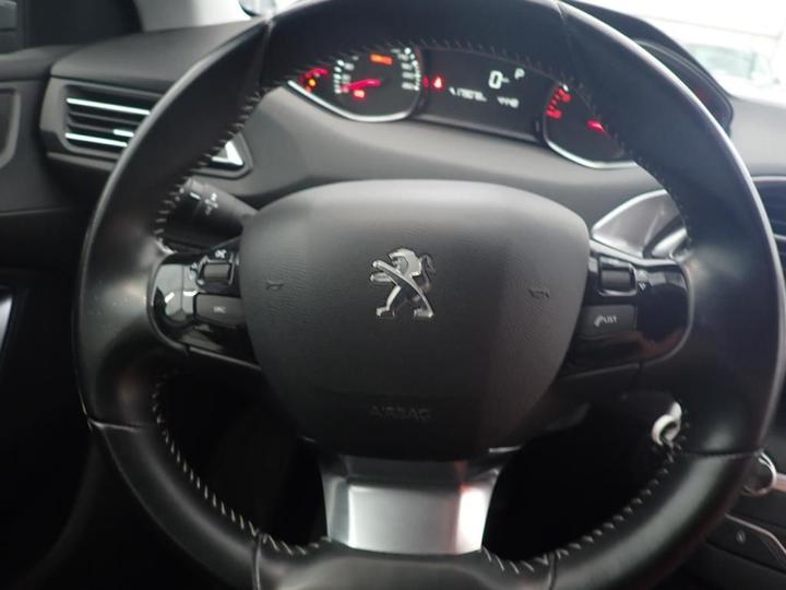 Photo 10 VIN: VF3LCBHZWHS182714 - PEUGEOT 308 SW 