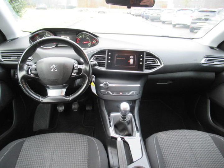 Photo 4 VIN: VF3LCYHZPJS470463 - PEUGEOT 308 ESTATE 