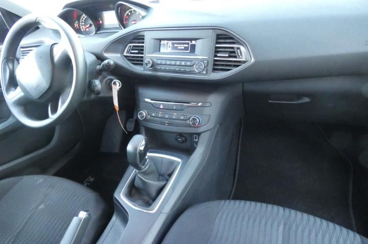 Photo 10 VIN: VF3LPHMZBGS052968 - PEUGEOT 308 