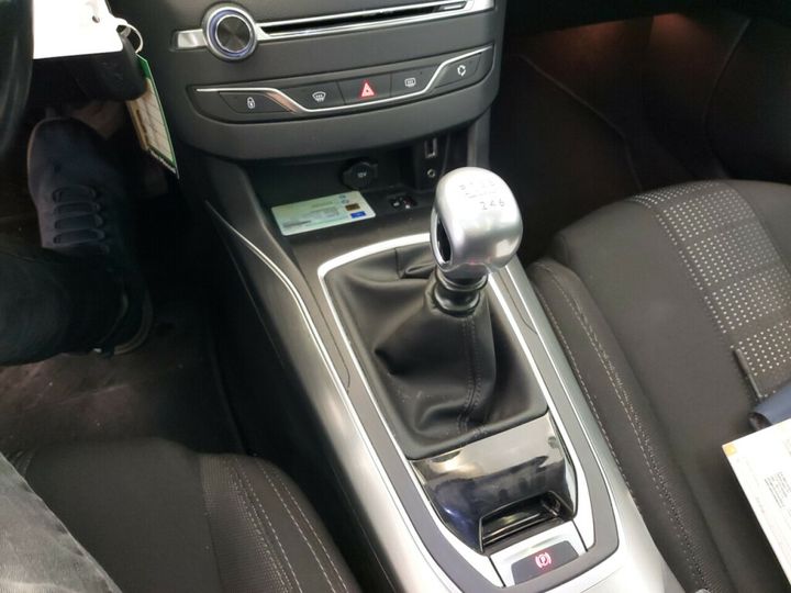 Photo 18 VIN: VF3LRHNYHGS158837 - PEUGEOT 308 