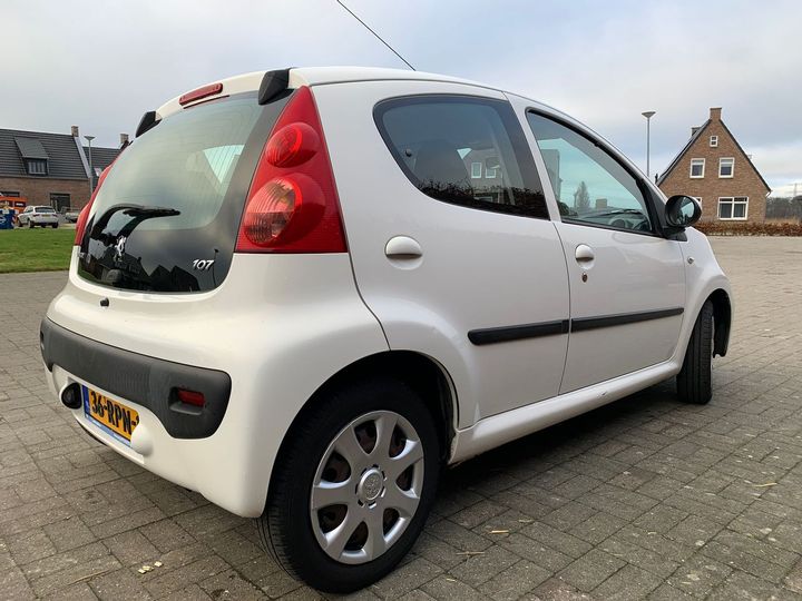 Photo 3 VIN: VF3PNCFB488589844 - PEUGEOT 107 