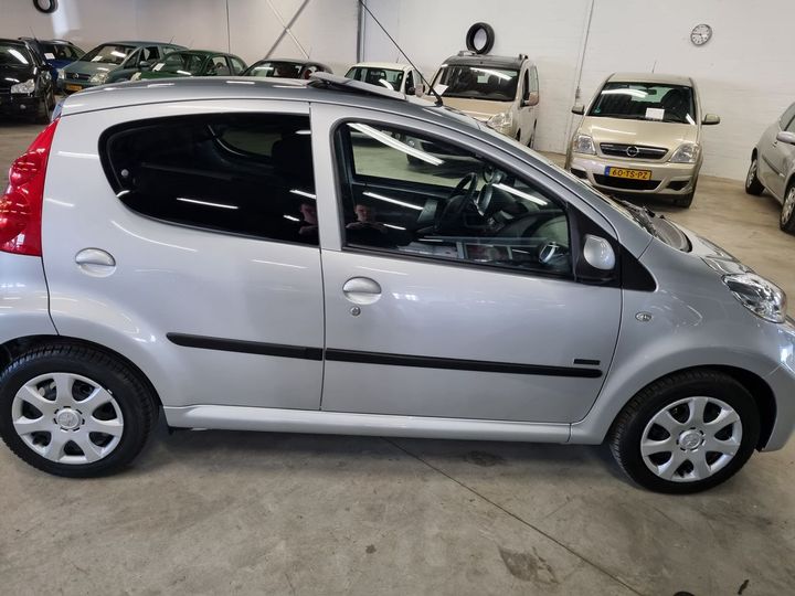 Photo 10 VIN: VF3PNCFB488612479 - PEUGEOT 107 