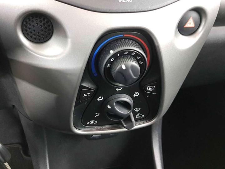 Photo 9 VIN: VF3PSCFB3FR087033 - PEUGEOT 108 