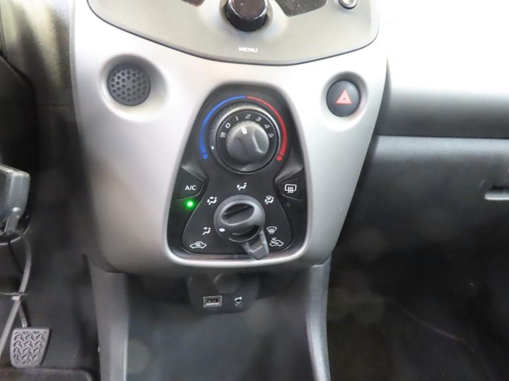 Photo 4 VIN: VF3PSCFB3HR172706 - PEUGEOT 108 