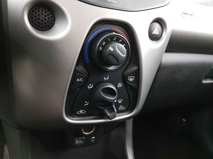 Photo 9 VIN: VF3PSCFB3HR188380 - PEUGEOT 108 