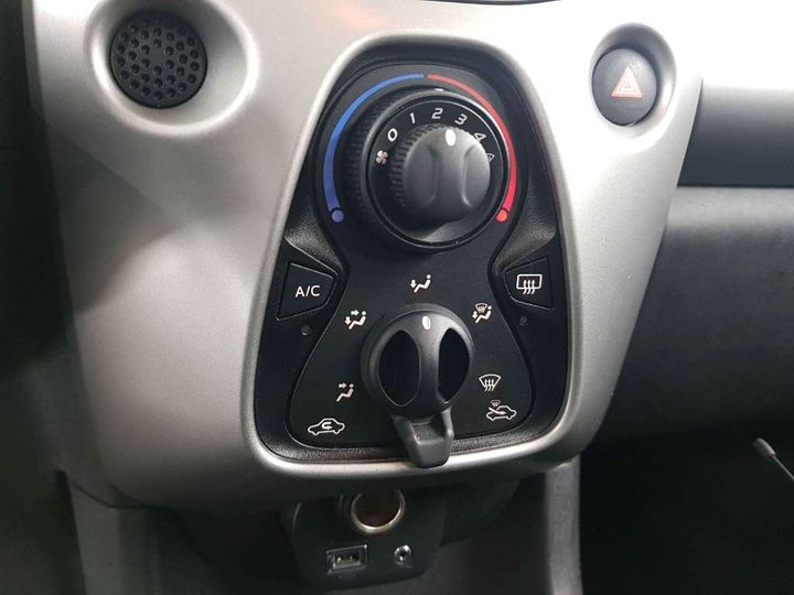 Photo 9 VIN: VF3PSCFBCHR159703 - PEUGEOT 108 