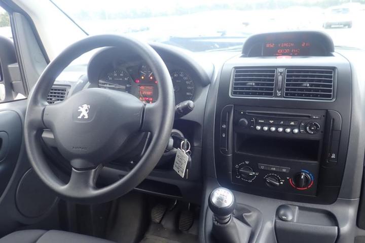 Photo 8 VIN: VF3XDAHZ4EZ050882 - PEUGEOT EXPERT TEPEE 9S 