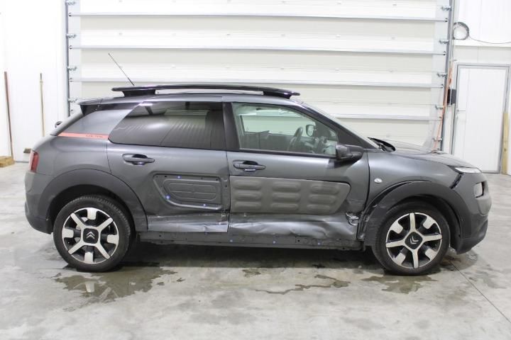 Photo 6 VIN: VF70BBHY3GE577264 - CITROEN C4 CACTUS SUV 