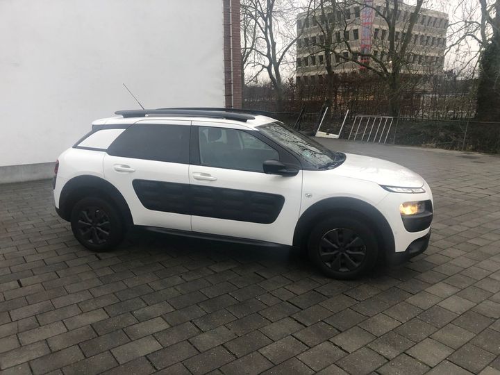 Photo 4 VIN: VF70BBHYBFE549156 - CITROEN C4 CACTUS 