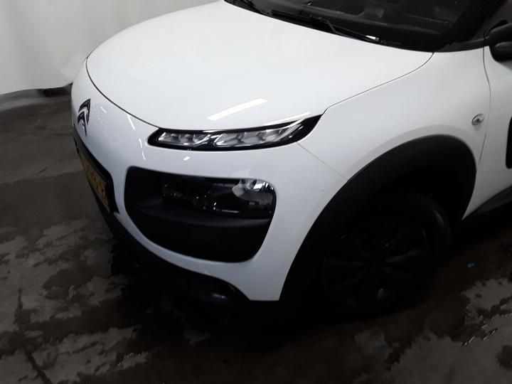 Photo 18 VIN: VF70BBHYBFE577668 - CITROEN C4 CACTUS 