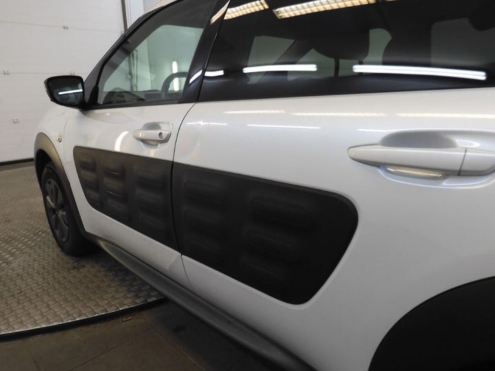 Photo 24 VIN: VF70BBHYBGE510967 - CITROEN C4 CACTUS 