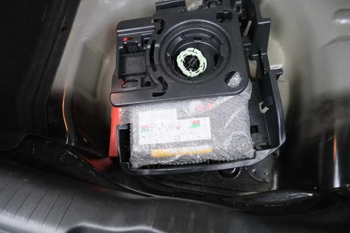 Photo 14 VIN: VF70BBHYHGE556889 - CITROEN C4 CACTUS &#3914 