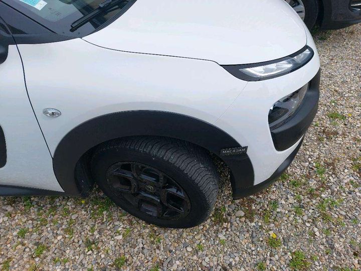 Photo 22 VIN: VF70BBHYHHE539617 - CITROEN C4 CACTUS 