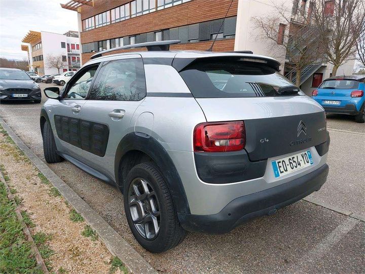 Photo 2 VIN: VF70BBHYHHE540868 - CITROEN C4 CACTUS 