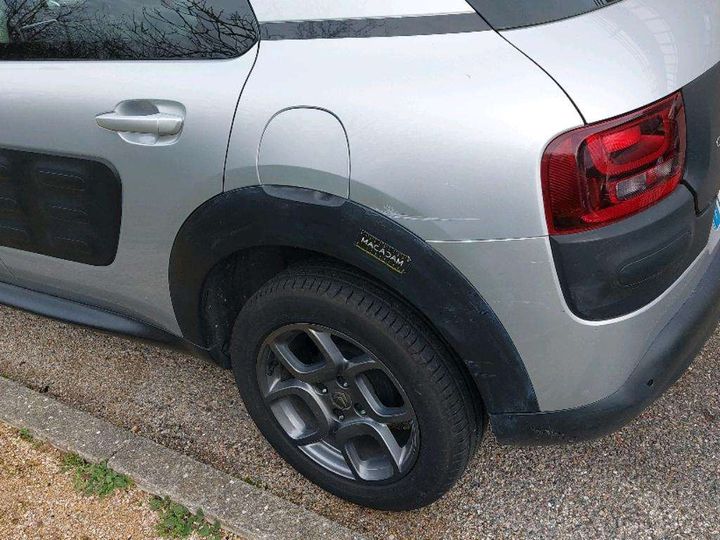 Photo 23 VIN: VF70BBHYHHE540868 - CITROEN C4 CACTUS 