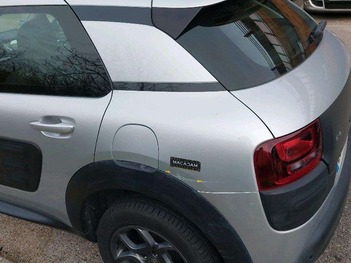 Photo 32 VIN: VF70BBHYHHE540868 - CITROEN C4 CACTUS 