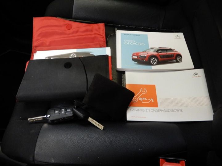 Photo 9 VIN: VF70PHMZBHE520202 - CITROEN C4 CACTUS 