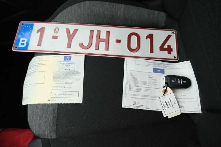 Photo 4 VIN: VF73DYHZRLJ783734 - CITROEN C4 SPACET.FL&#3916 